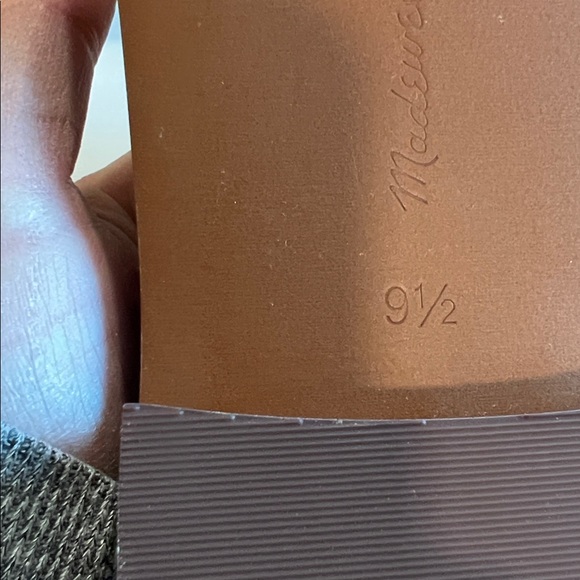 Madewell - 9.5, Beige, Cream Loafers with Brown Soles - Picture 5 of 8